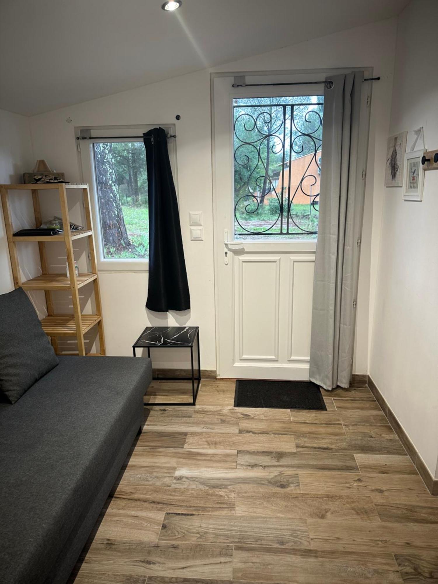 La Maisonnette De Chantecoucou Le Cannet-des-Maures Esterno foto